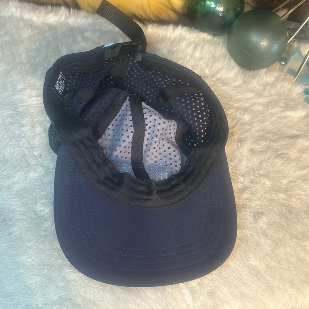 Blue Cap - Picture 6 of 6